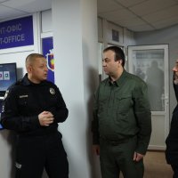Начальник ОВА Сергій Борзов та представники поліції