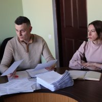 Учасники засідання обласної комісії з реабілітації при облдержадміністрації