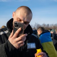 фото звільнених з полону українців