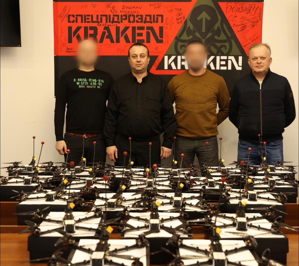 Спецпризначенцям ГУР МО «KRAKEN» передали 20 FPV дронів