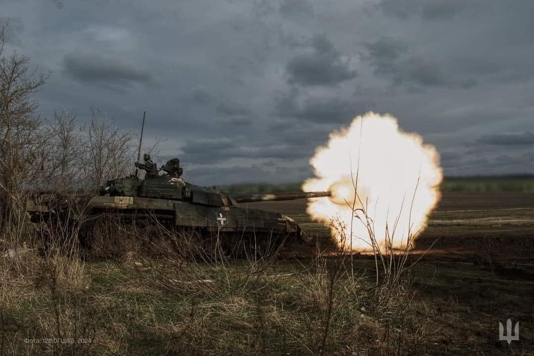 Військова техніка