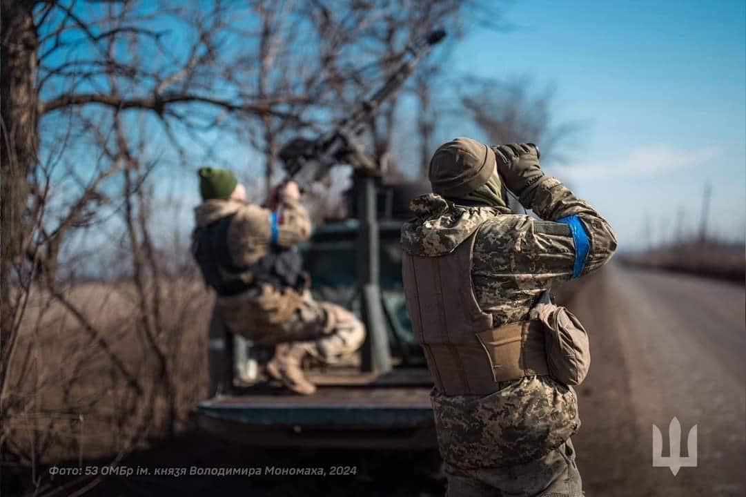 Військові