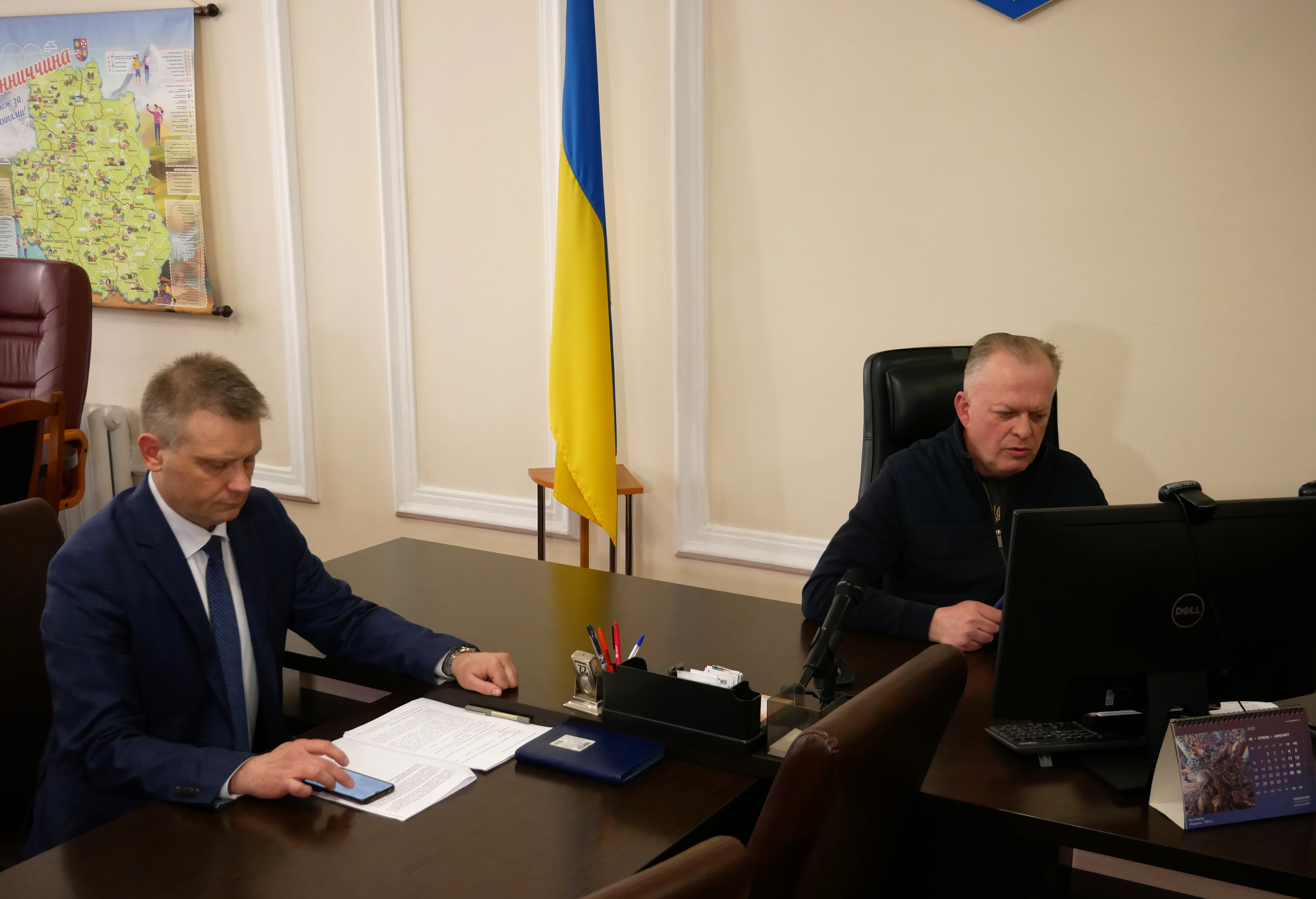 заступник начальника ОВА Сергій Здітовецький та директор Департаменту міжнародного співробітництва та регіонального розвитку ОВА Ігор Цехановський