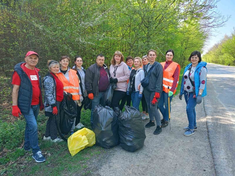 Учасники акції «За чисте довкілля» 