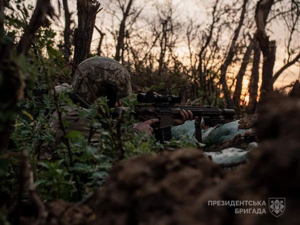 військовий зі зброєю