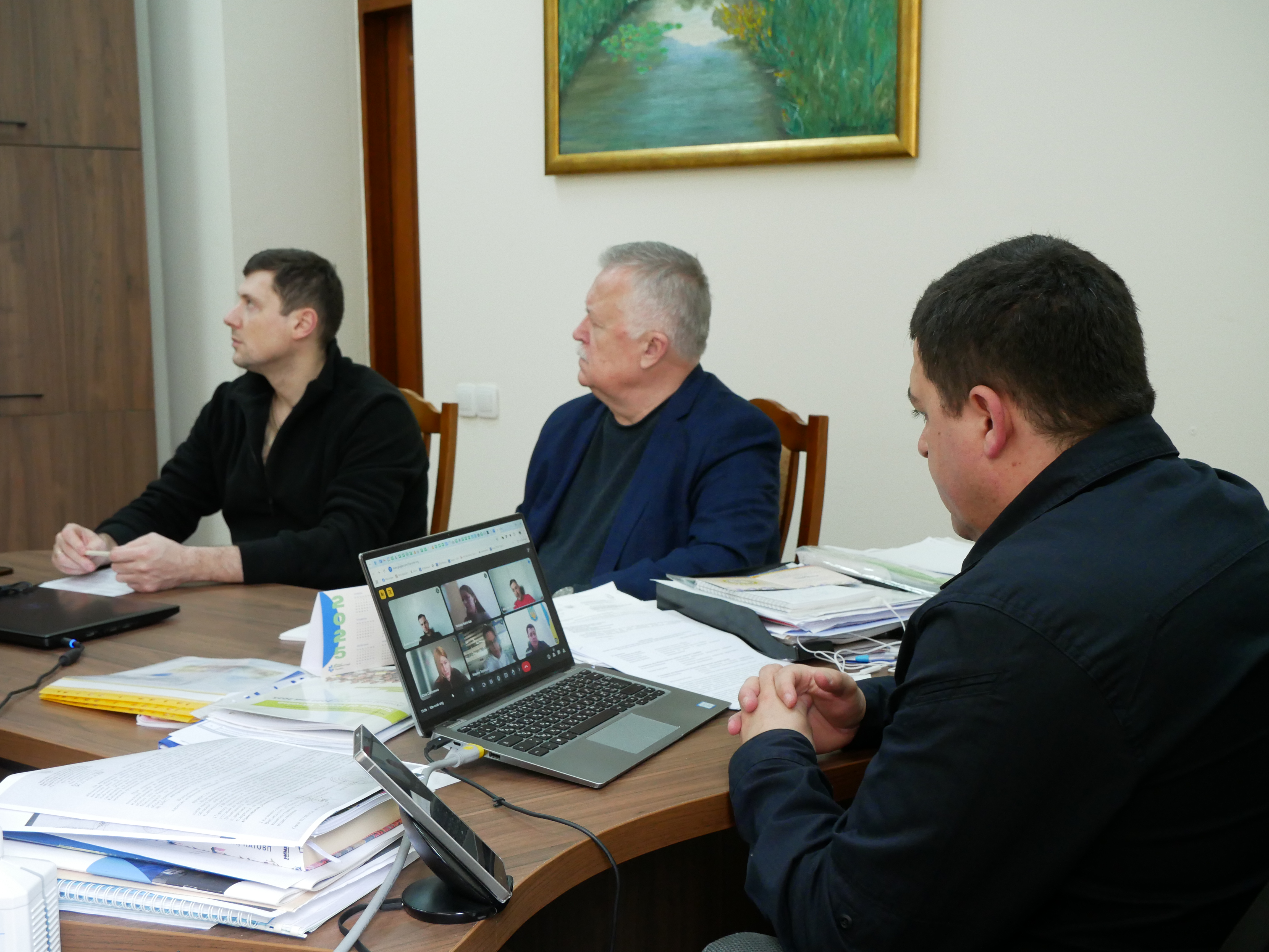 Заступник Начальника ОВА Андрій Кавунець та учасники наради