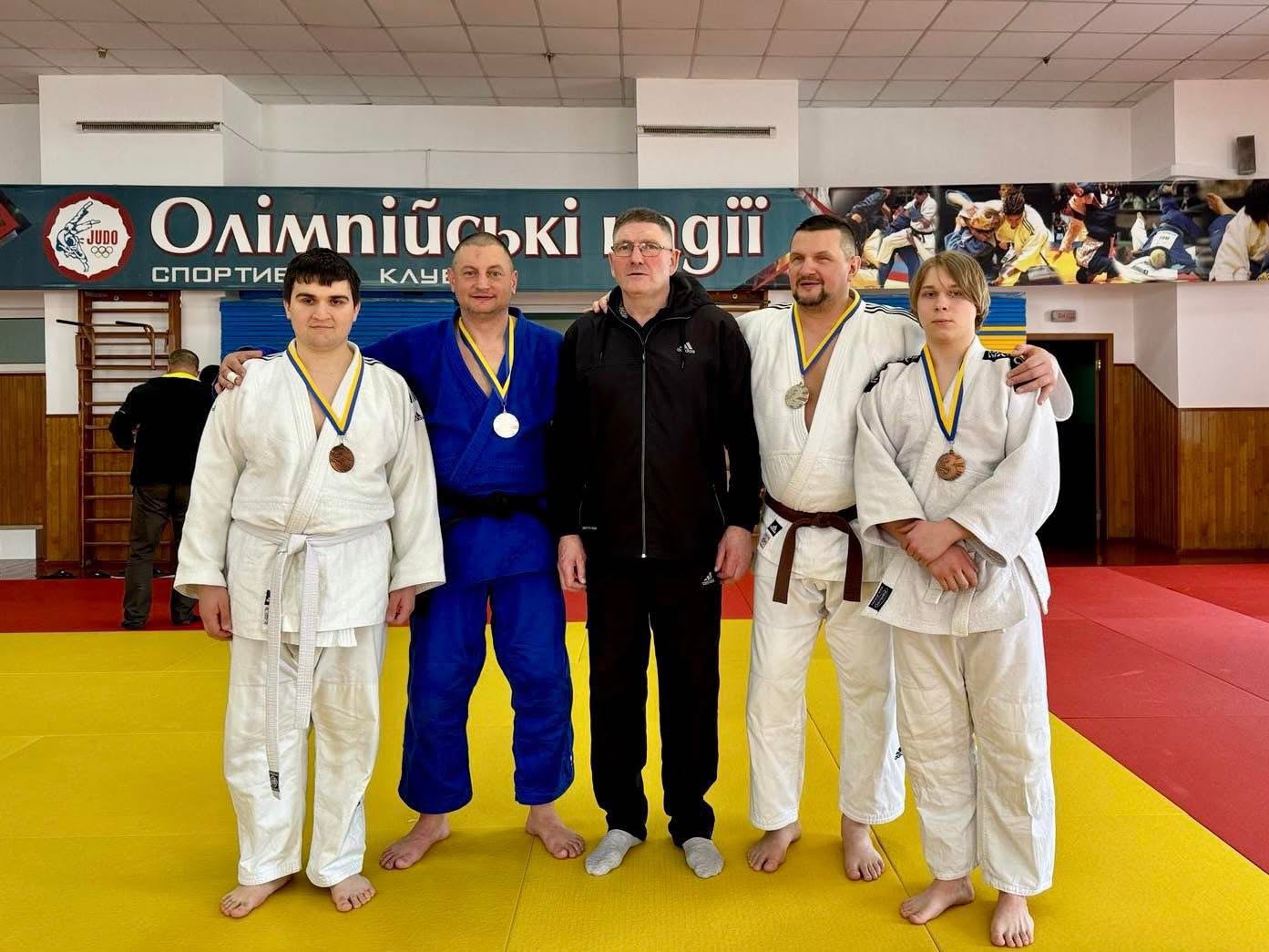 Учасники чемпіонату України з дзюдо 