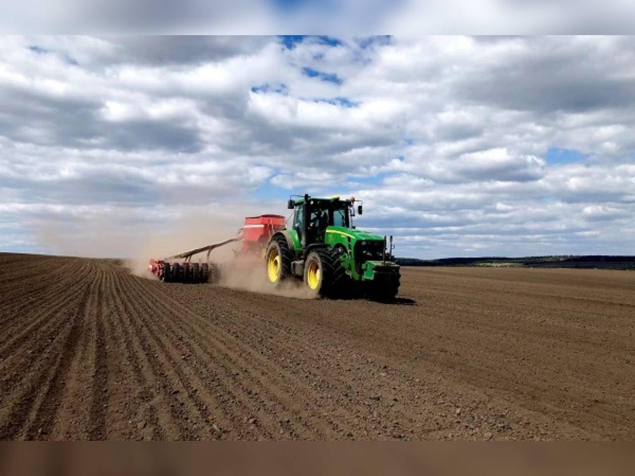 На Вінниччині активно тривають весняно-польові роботи