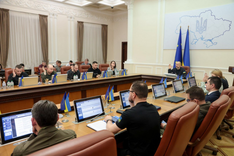 Фото без опису