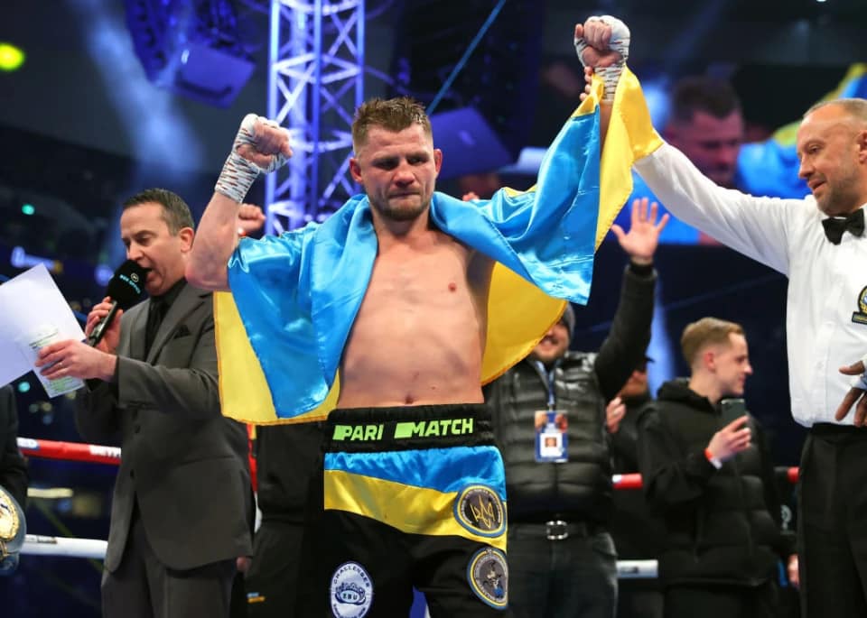 Денис Берінчик здобув титул WBO в легкій вазі