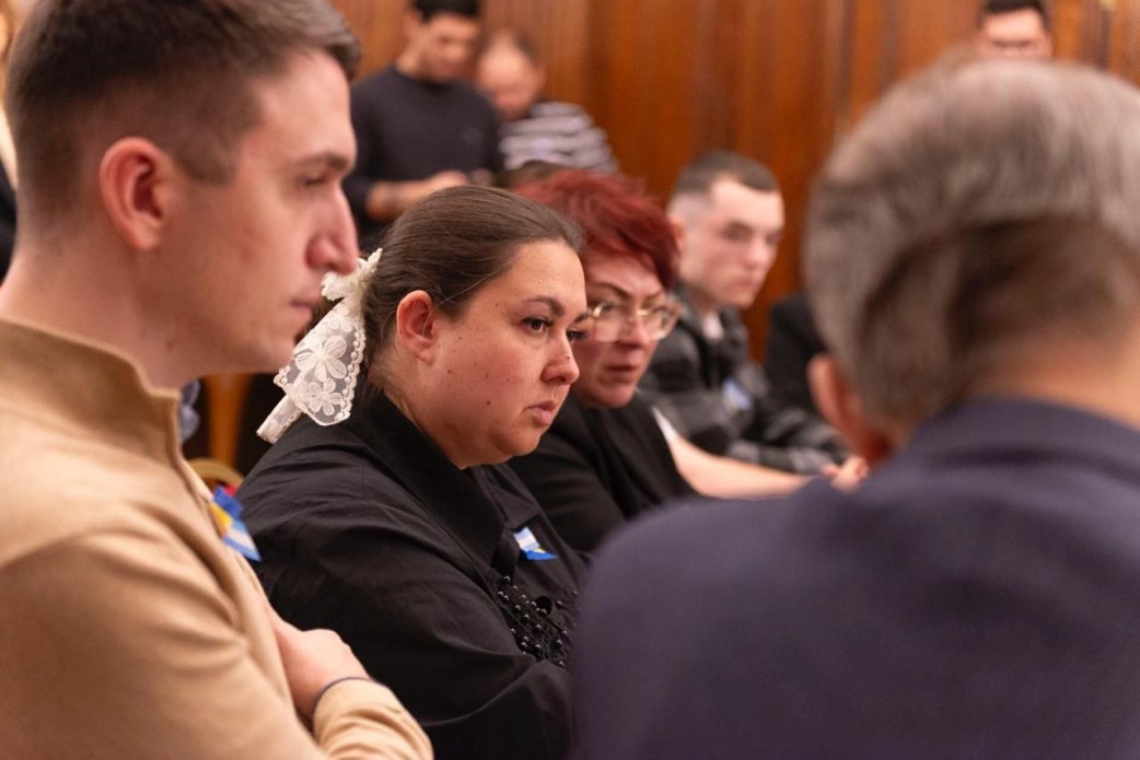 учасники зустрічі 