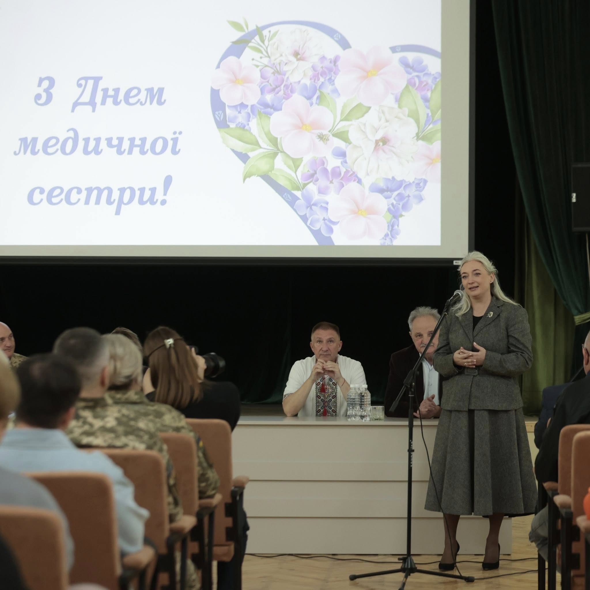 Медичних сестер Вінниччини відзначили з нагоди професійного свята