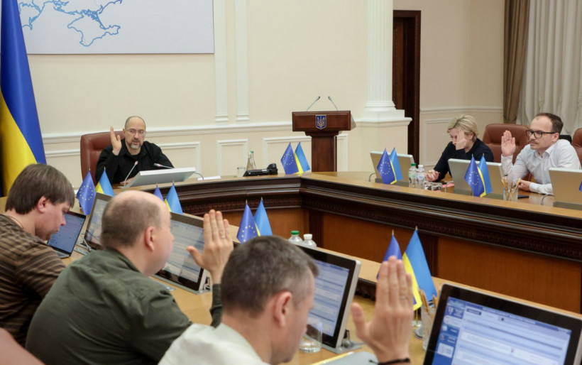  Прем’єр-міністр: Уряд ухвалив низку рішень, що спрямовані на посилення захисту прав дітей 