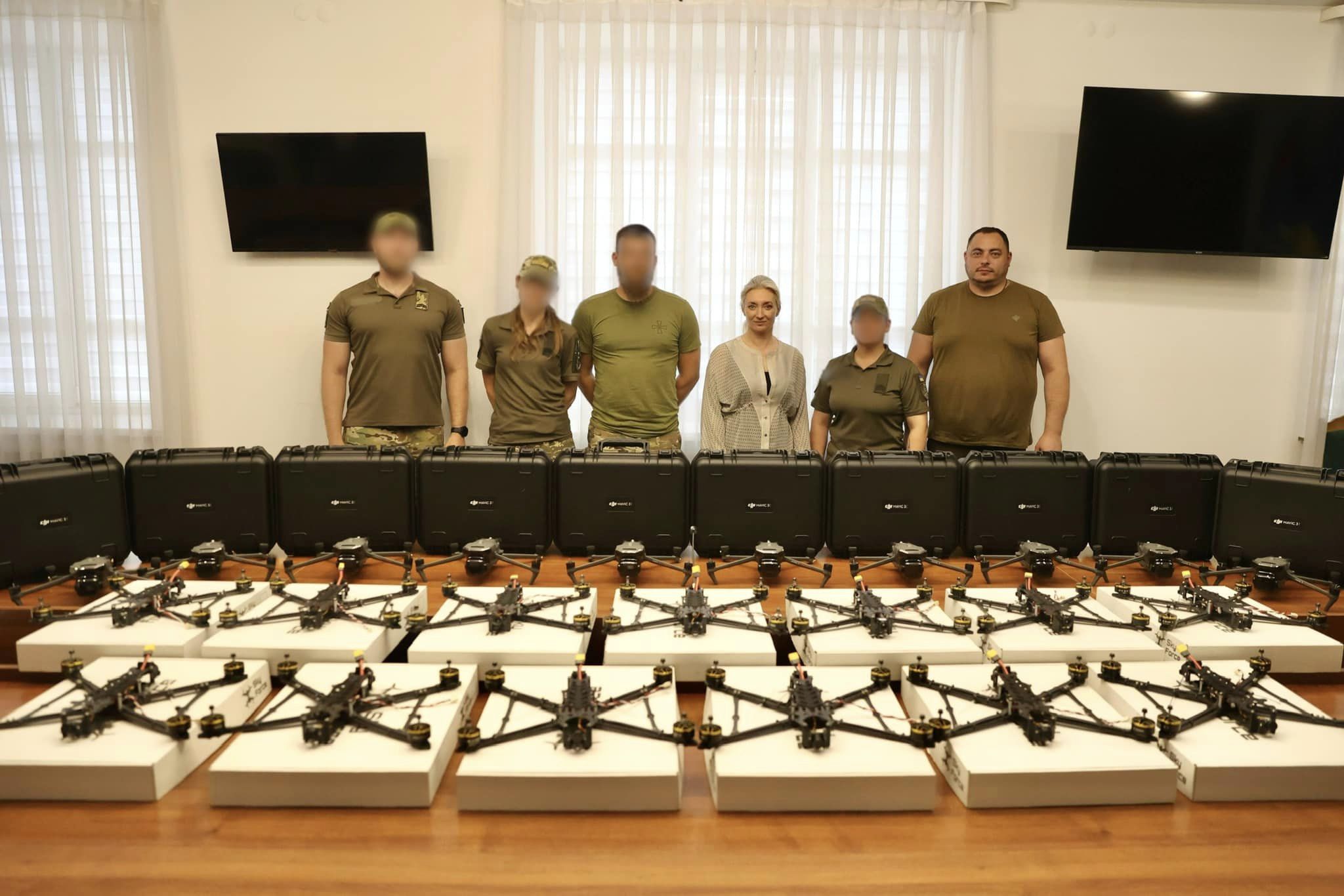 Перший заступник Начальника ОВА Наталя Заболотна з військовослужбовцями