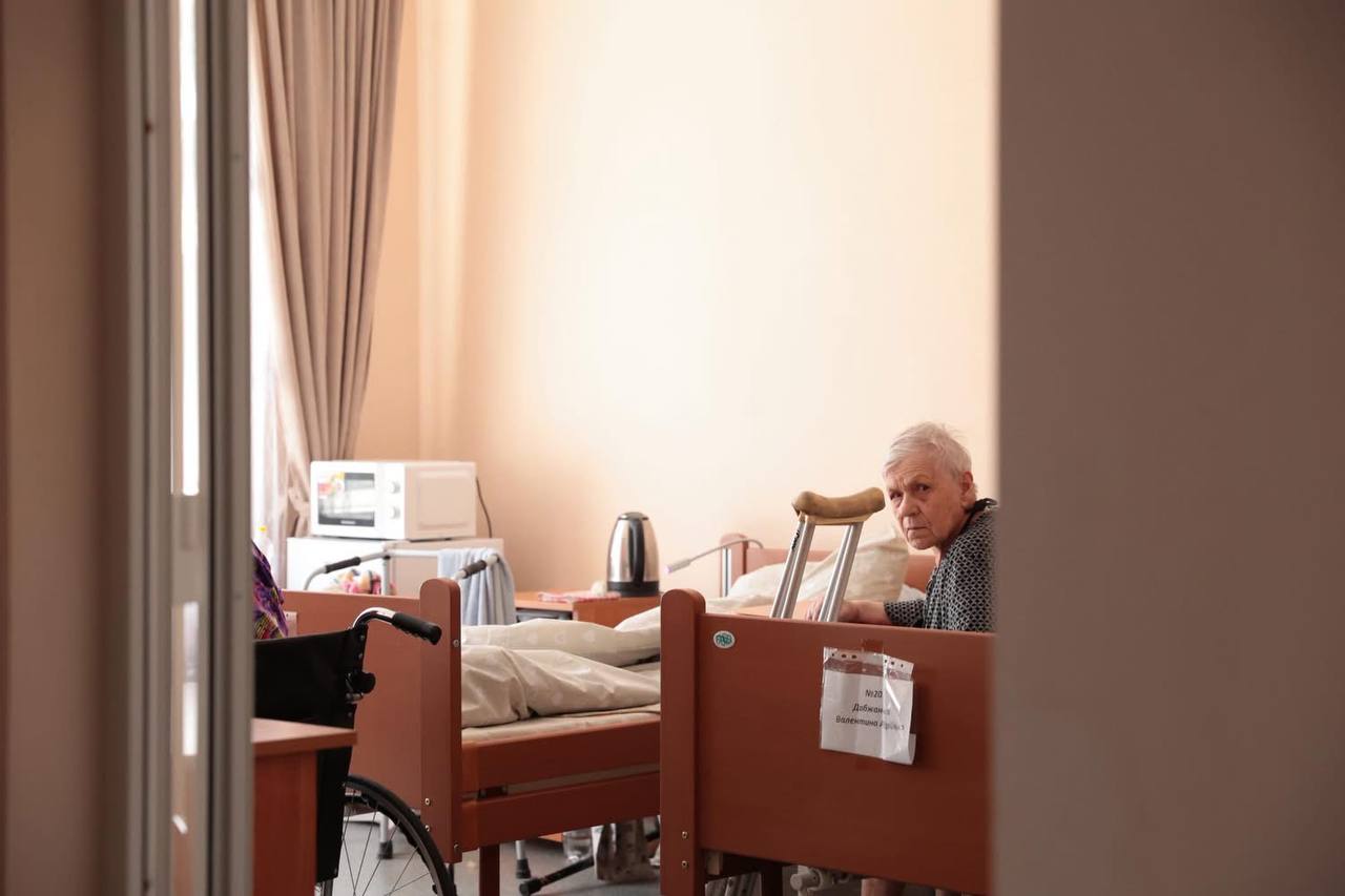Без бар’єрів і з турботою: у Вінницькому обласному пансіонаті створили гідні умови для підопічних 