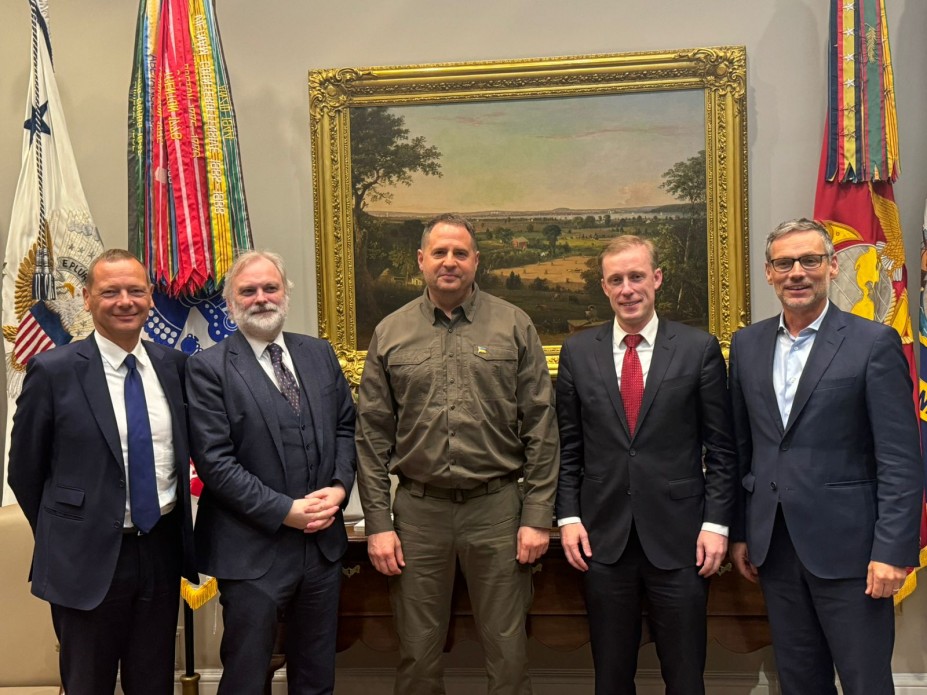 керівник Офісу Президента Андрій Єрмак та учасники зустрічі