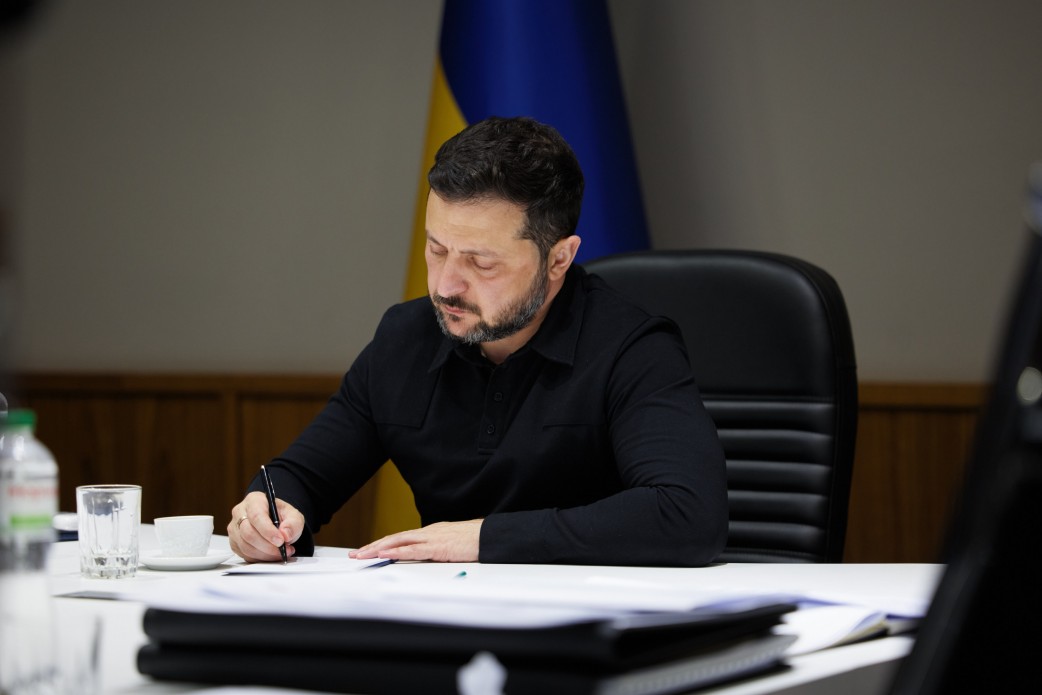 фото Президента України Володимира Зеленського Президент України Володимир Зеленський
