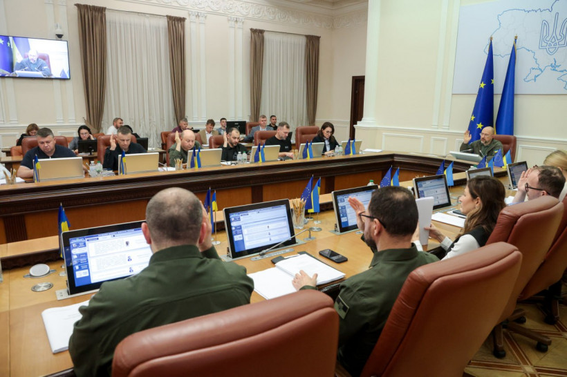 Денис Шмигаль: Завдяки цифровізації процесів усі субсидії цього року будуть перепризначені автоматично