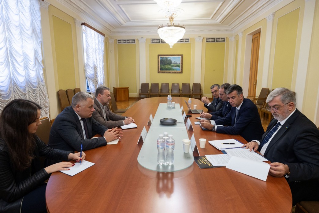 Учасники зустрічі