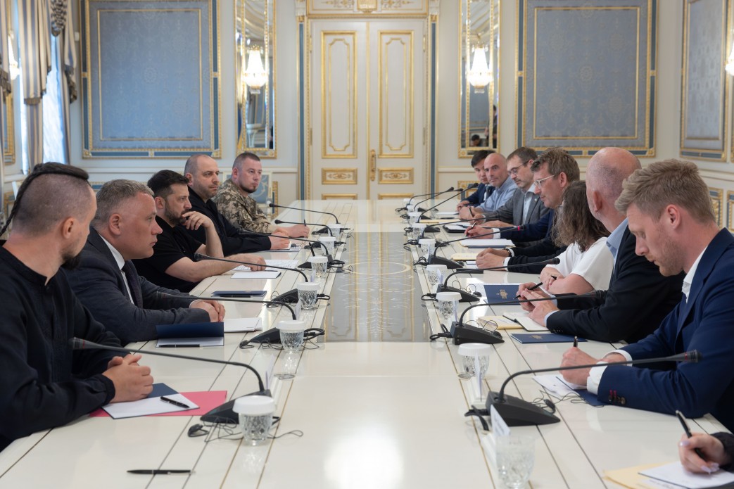 Учасники зустрічі