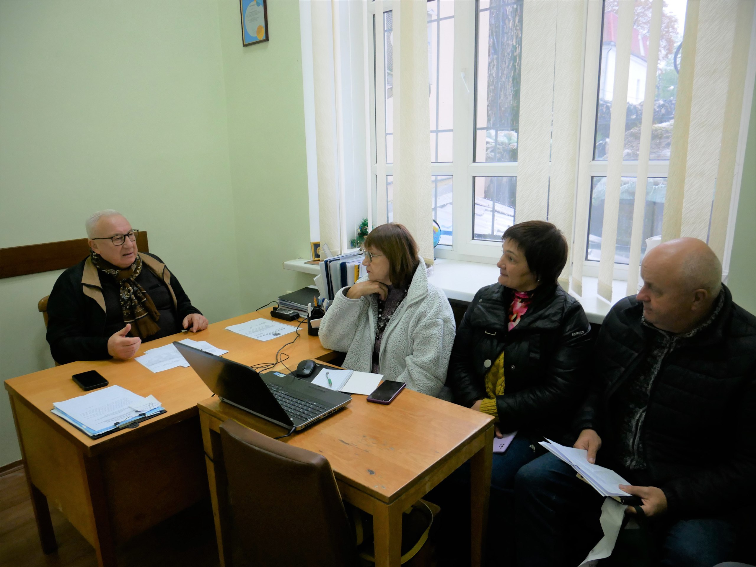 учасники засідання