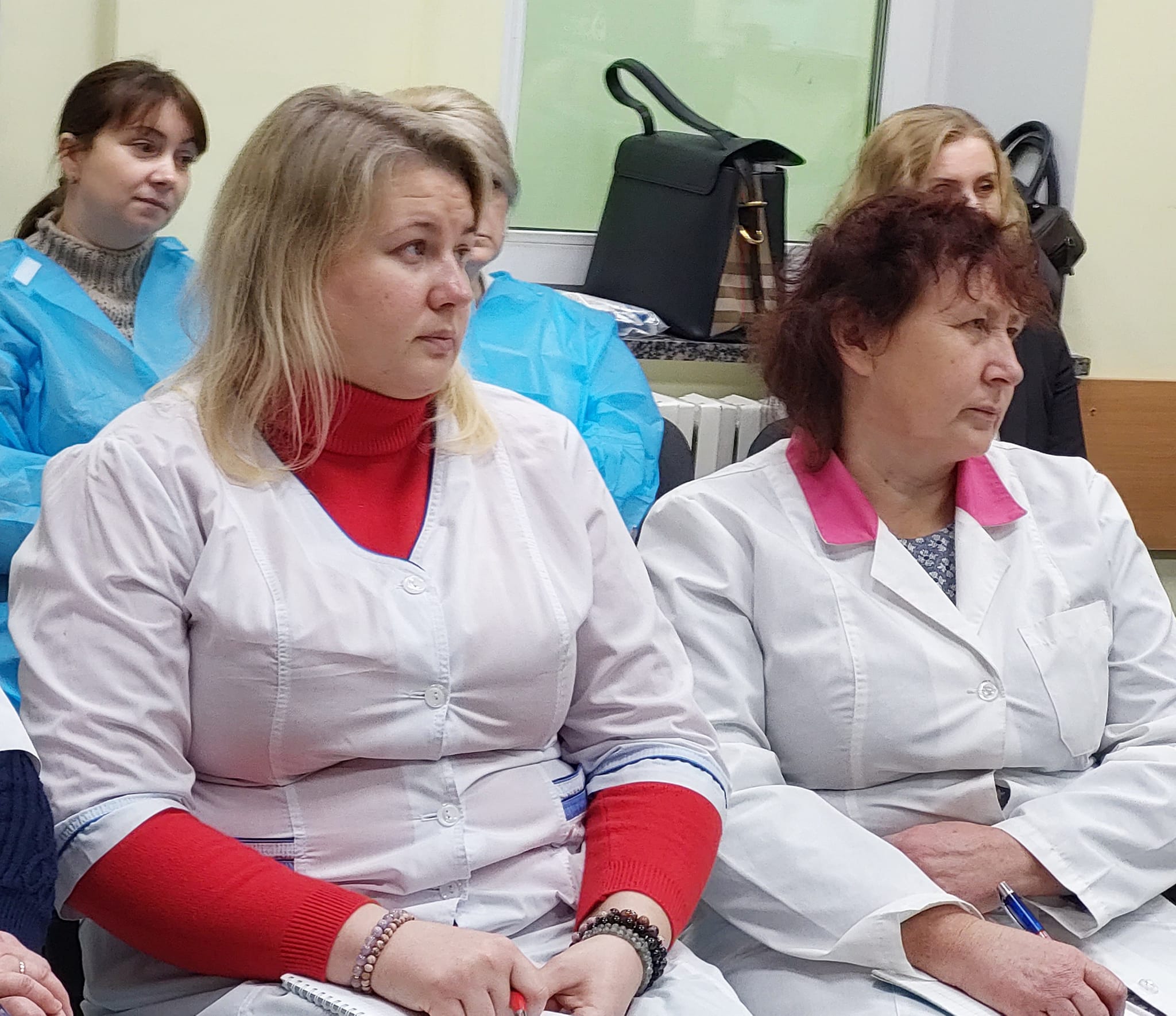 медичні працівники