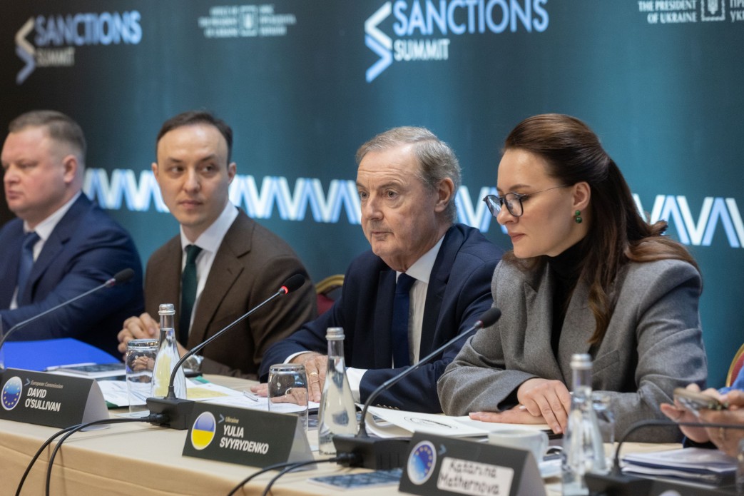 Представники 20 країн та Євросоюзу обговорюють вплив санкцій на Росію та координують подальші кроки під час Київського санкційного саміту