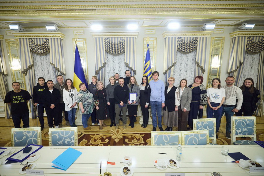 Президент України Володимир Зеленський та учасники заходу