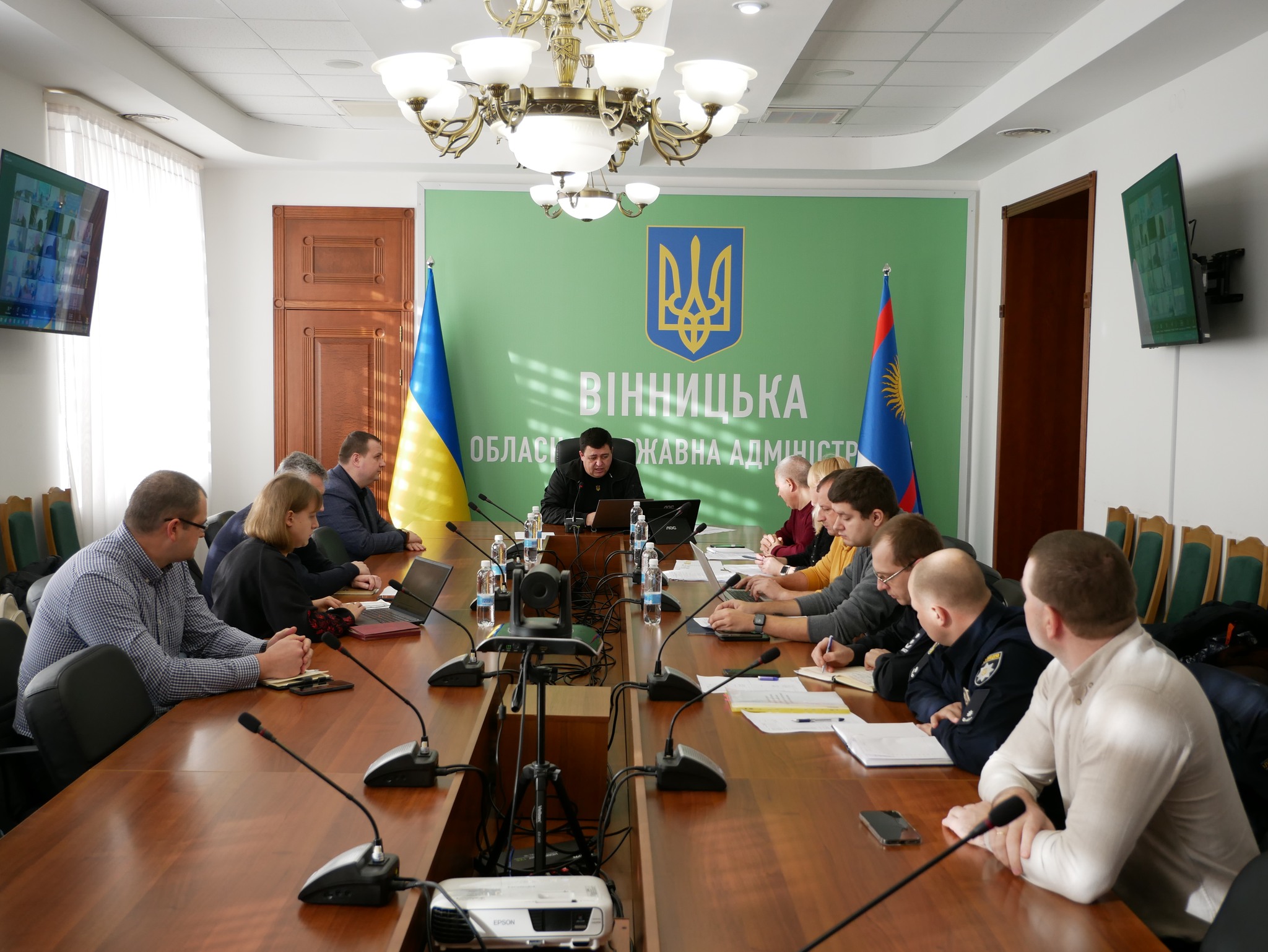 На Вінниччині обговорили забезпечення стабільного мобільного зв'язку в умовах відключень електроенергії