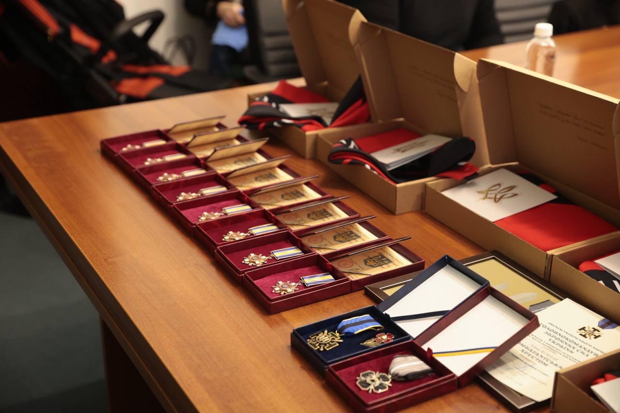 На Вінниччині родинам полеглих захисників вручили державні нагороди (посмертно)