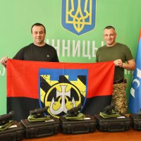 Начальник ОВА Сергій Борзов та військовий