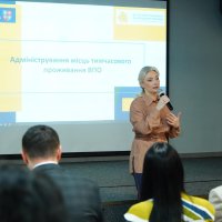 Перший заступник Начальника ОВА Наталя Заболотна під час виступу
