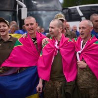 Звільнені з полону захисники