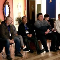 Учасники першого заїзду 2025 року в межах програми соціального відновлення ветеранів та членів їх родин, представники санаторію та представник департаменту охорони здоров’я та реабілітації ОВА