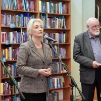 Перший заступник Начальника ОВА Наталя Заболотна та головний редактор журналу "Вінницький край" Вадим Вітковський