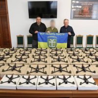 заступник начальника ОВА Сергій Здітовецький, директор Департаменту з питань цивільного захисту, ресурсного забезпечення сил оборони і безпеки ОВА Богдан Зубчик та військовий