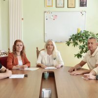 Перша заступниця начальника ОВА Наталя Заболотна та учасники сесії