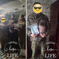  Фото військових з аптечками 