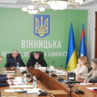 заступник начальника ОВА Сергій Здітовецький, заступник начальника ОВА Олександр Піщик та учасники засідання