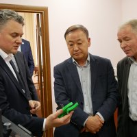 Президент Корейсько-української асоціації нового будівництва пан Лі Янг Гу з учасниками зустрічі