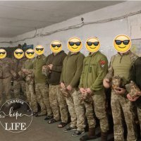 Фото військовослужбовців з тактичними аптечками