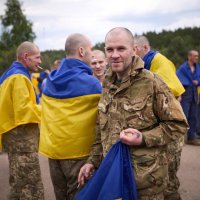 Звільнені з полону захисники