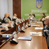 Учасники засідання Ради національно-культурних товариств Вінниччини
