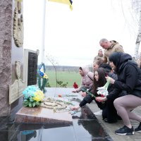 Покладання квітів до пам’ятника загиблим військовослужбовцям