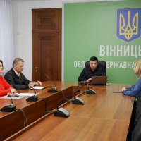заступник начальника ОВА з питань цифрового розвитку, цифрових трансформацій і цифровізації (CDTО) Андрій Кавунець та учасники зустрічі