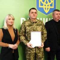 Вручення Почесної Грамоти військовому