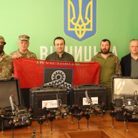 Начальник ОВА Сергій Борзов, його заступник Сергій Здітовецький та військові