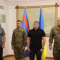 Заступник начальника ОВА Олександр Піщик з учасниками заходу