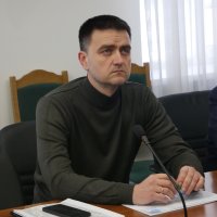 учасник наради
