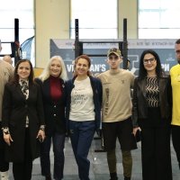 Міністерка у справах ветеранів Наталія Калмикова, народна депутатка України Ірина Борзова, Перша заступниця начальника ОВА Наталя Заболотна та учасники заходу